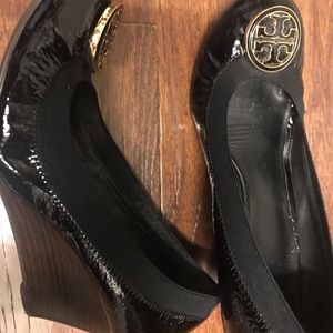 Tory Burch Caroline wedge